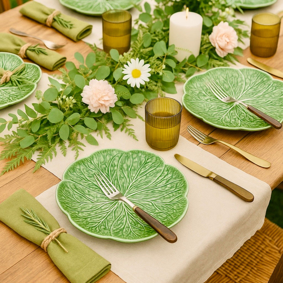 Cabbage Salad Plate - Leaf Green
