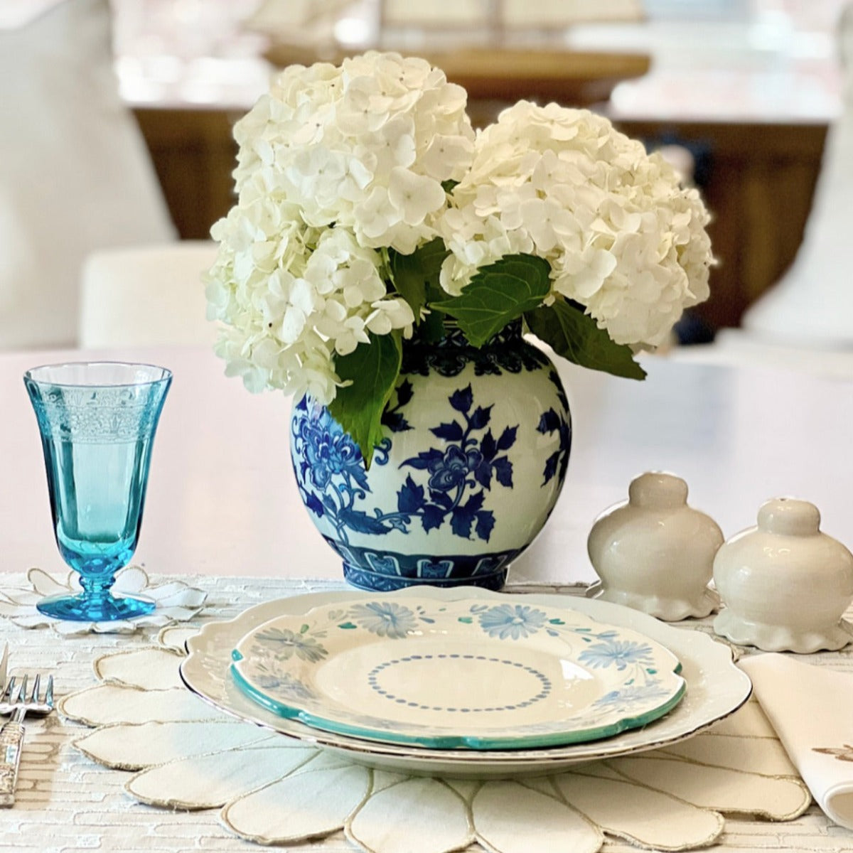 Napperons en forme de larme brodés dorés (Ensemble de 4)