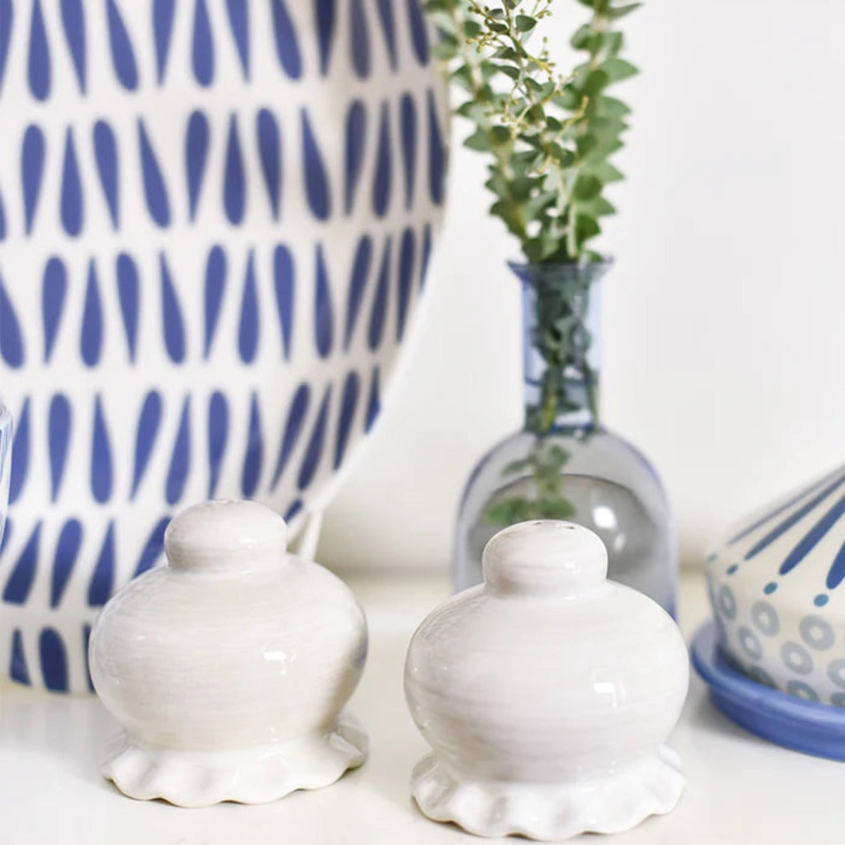 Ensemble de sel et de poivre à volants victoriens