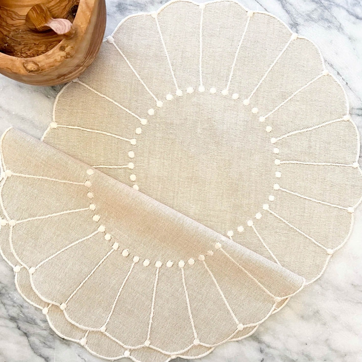 Linen Scalloped Placemats - Tan (Set of 6)
